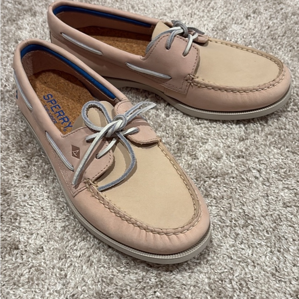Sperry Women’s Two-Tone Boat Shoes - Pink and Cream - Picture 2 of 4